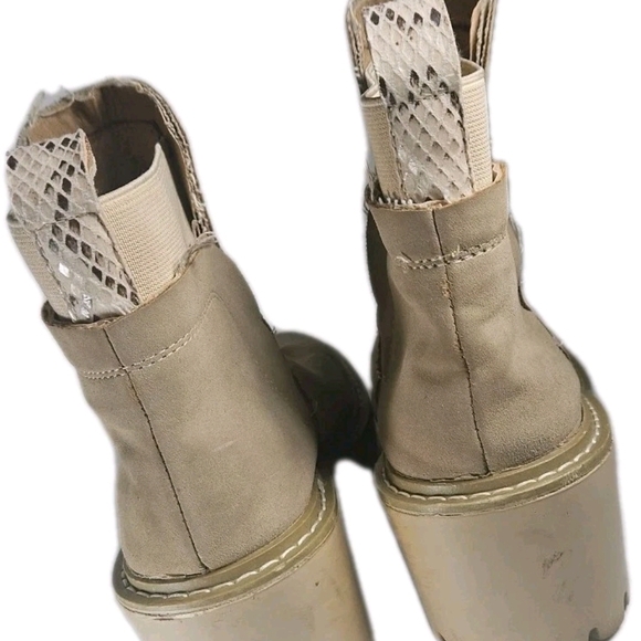 Elegant Beige Ankle Boots - Picture 8 of 14